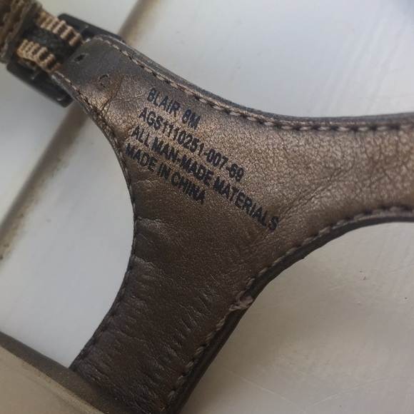 KIM ROGERS gold sandals - Picture 7 of 8